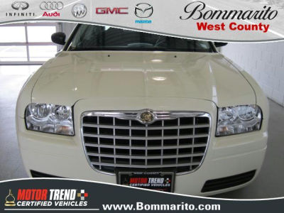 2009 Chrysler 300  LX