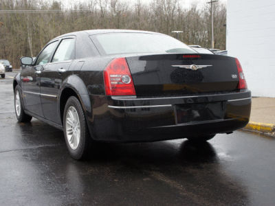 2010 Chrysler 300  Touring