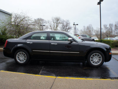 2010 Chrysler 300  Touring