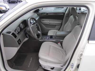 2010 Chrysler 300  Touring