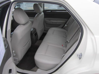 2010 Chrysler 300  Touring