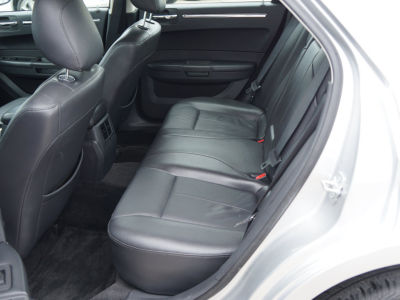 2010 Chrysler 300  Touring