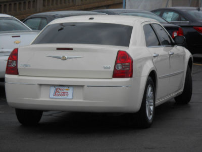 2010 Chrysler 300  Touring
