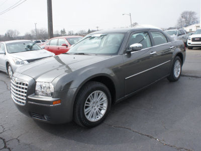 2010 Chrysler 300  Touring