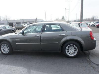 2010 Chrysler 300  Touring