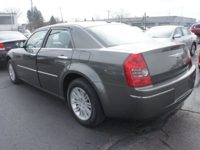 2010 Chrysler 300  Touring