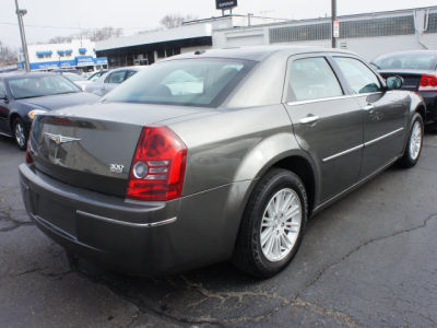 2010 Chrysler 300  Touring