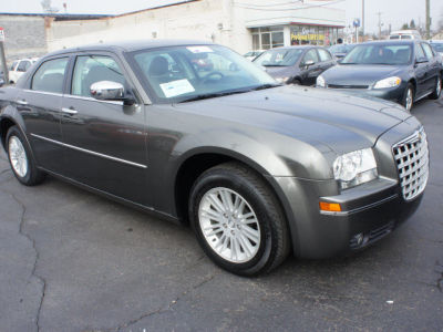 2010 Chrysler 300  Touring