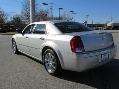 2009 Chrysler 300  HEMI