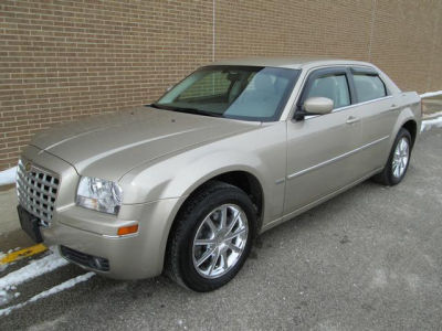 2009 Chrysler 300  Touring/Signature Series