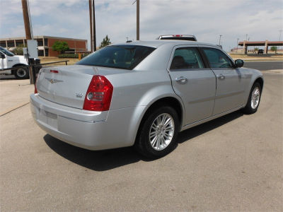 2010 Chrysler 300  Touring