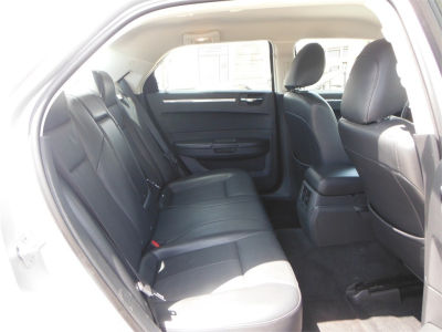 2010 Chrysler 300  Touring