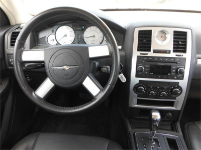 2010 Chrysler 300  Touring