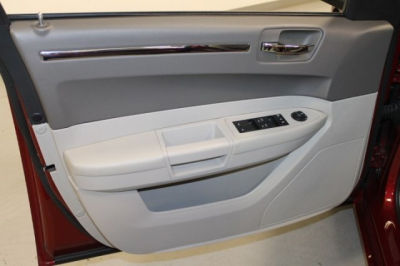 2009 Chrysler 300  Touring