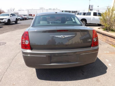 2010 Chrysler 300  Touring