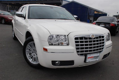 2010 Chrysler 300  Touring