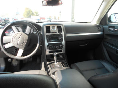 2010 Chrysler 300  Touring