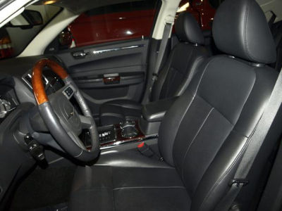 2009 Chrysler 300  Limited