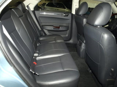 2009 Chrysler 300  Limited