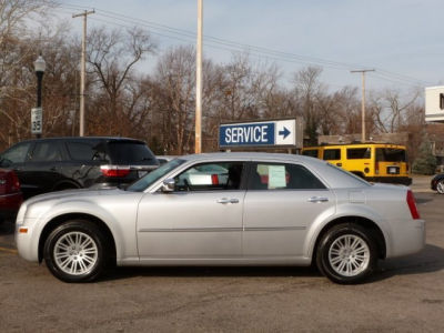 2010 Chrysler 300  Touring Plus