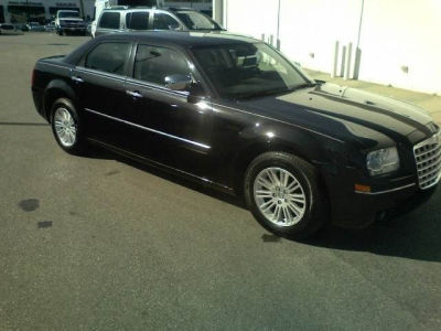 2010 Chrysler 300  Touring