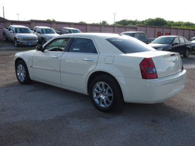 2010 Chrysler 300  Touring