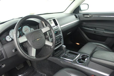 2010 Chrysler 300  Touring