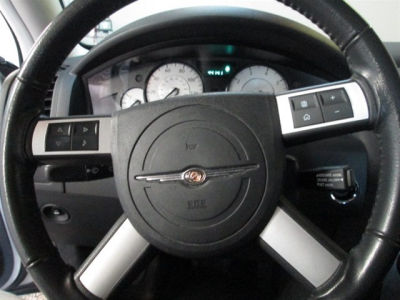 2010 Chrysler 300  Touring/Signature Series
