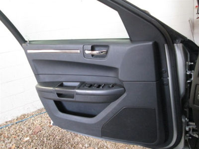 2010 Chrysler 300  Touring/Signature Series