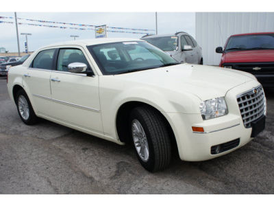 2010 Chrysler 300  Touring
