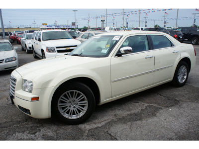 2010 Chrysler 300  Touring