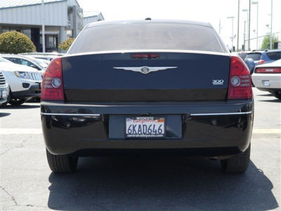 2010 Chrysler 300  Touring