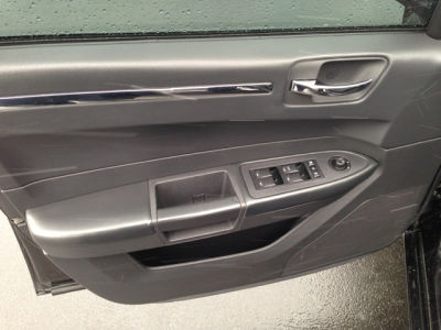 2010 Chrysler 300  Touring