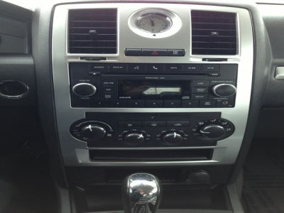 2010 Chrysler 300  Touring