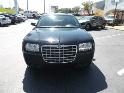 2009 Chrysler 300  LX