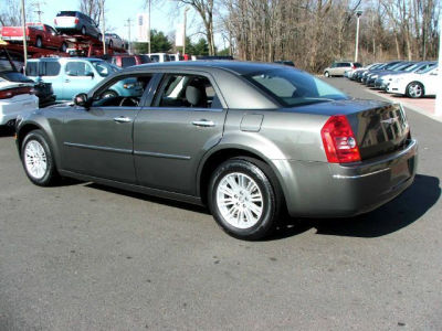 2010 Chrysler 300  Touring