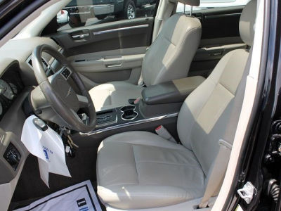 2010 Chrysler 300  Touring