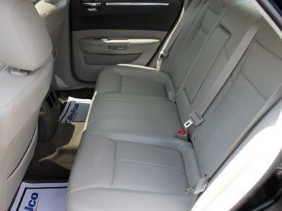 2010 Chrysler 300  Touring