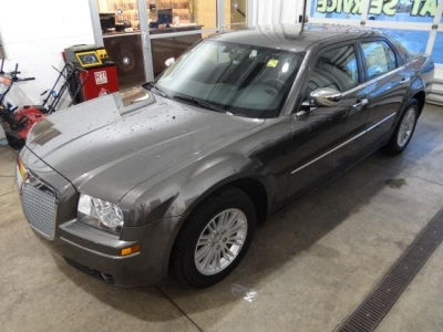 2010 Chrysler 300  Touring