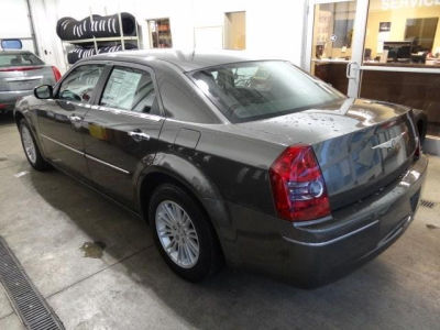 2010 Chrysler 300  Touring