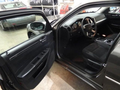 2010 Chrysler 300  Touring
