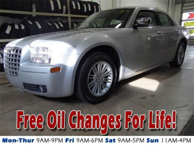 2010 Chrysler 300  Touring