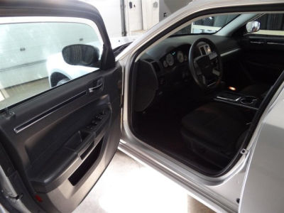 2010 Chrysler 300  Touring