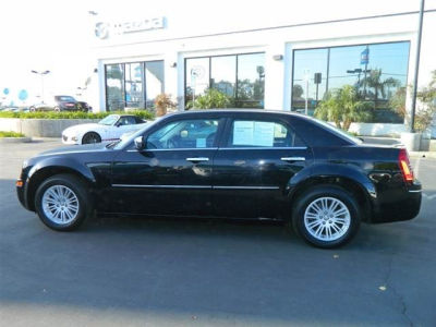 2010 Chrysler 300  Touring