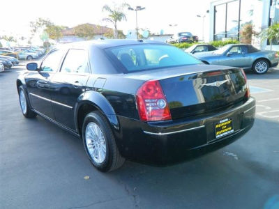 2010 Chrysler 300  Touring
