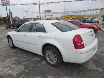 2010 Chrysler 300  Touring