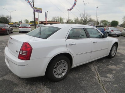 2010 Chrysler 300  Touring