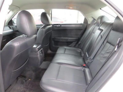 2010 Chrysler 300  Touring