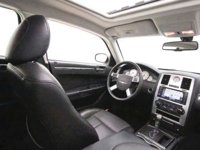 2010 Chrysler 300  Touring
