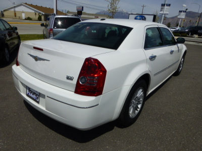2010 Chrysler 300  Touring